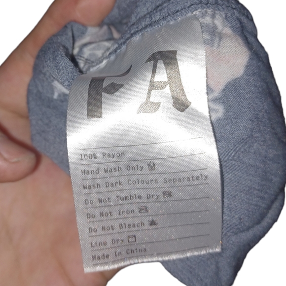 Fucking Awesome "Bird Bag Club 100% Viscose Rayon" button up - Picture 5 of 14